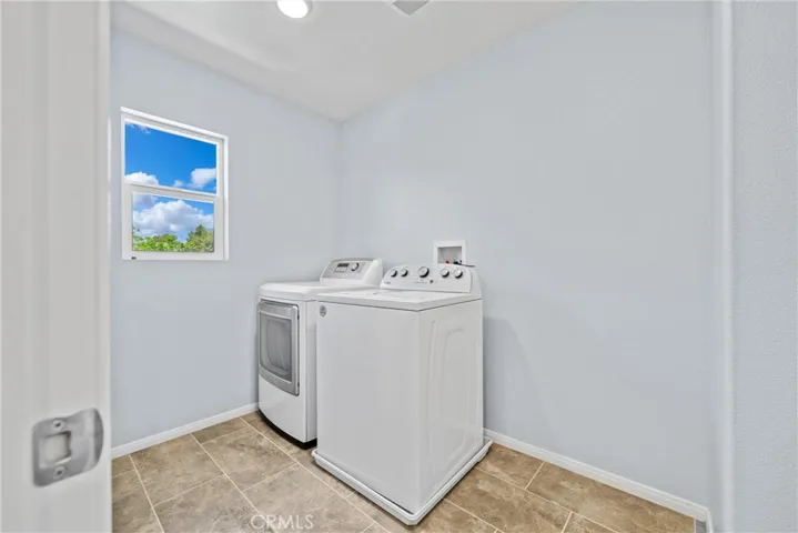 40238 Peonza Lane, Palmdale, California 93551