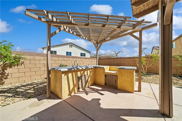 40238 Peonza Lane, Palmdale, California 93551
