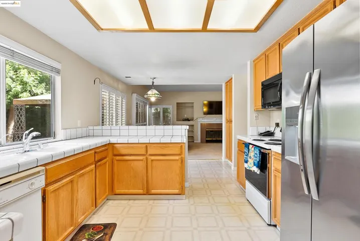 120 Weatherly Ct, Brentwood, California 94513
