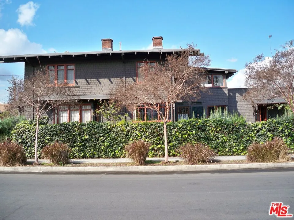 2175 Cambridge Street, Los Angeles, California 90006 home-pic-1