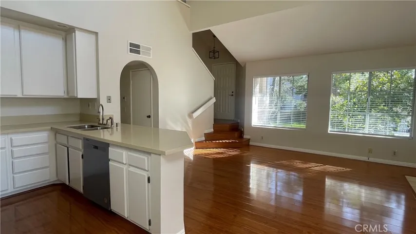 26541 Merienda 6, Laguna Hills, California 92656