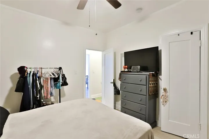 3044 Edgehill Drive, Los Angeles, California 90018
