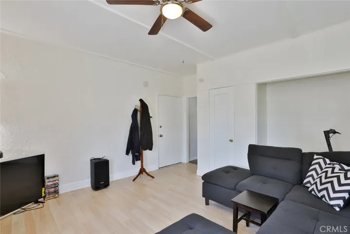 3044 Edgehill Drive, Los Angeles, California 90018