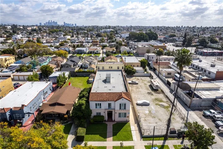 3044 Edgehill Drive, Los Angeles, California 90018