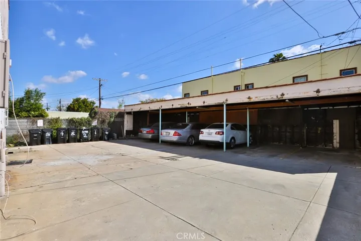 3044 Edgehill Drive, Los Angeles, California 90018