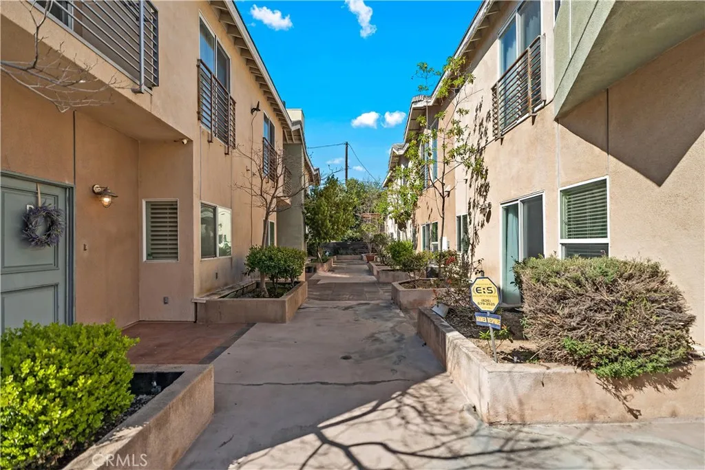 123 Dewey Ave D, San Gabriel, California 91776 home-pic-2