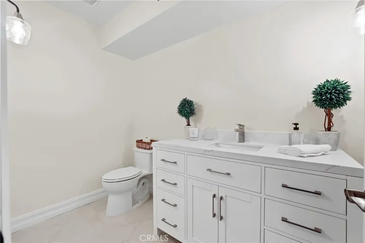 18382 Taft Avenue, Villa Park, California 92861