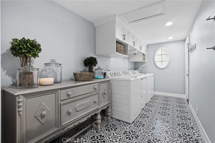18382 Taft Avenue, Villa Park, California 92861