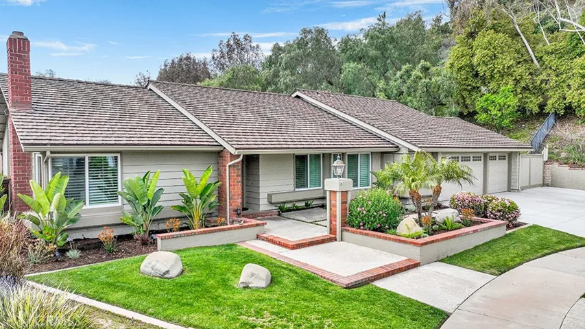 5825 E Teton, Orange, California 92867
