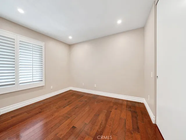 bedroom2