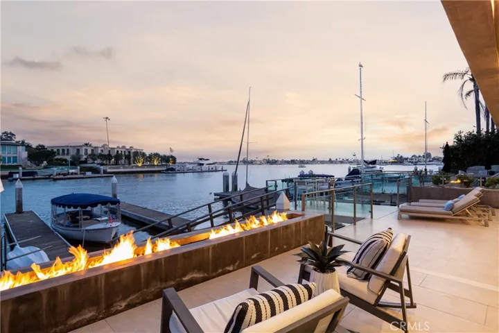 30 Linda Isle, Newport Beach, California 92660