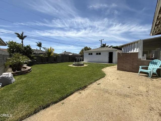 Detached Garage