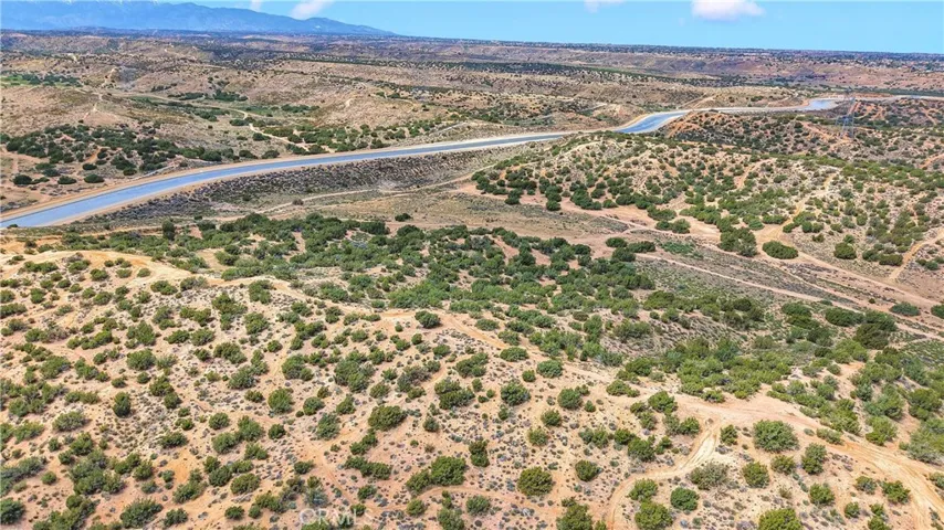 0 Near Las Flores, Hesperia, California 92345