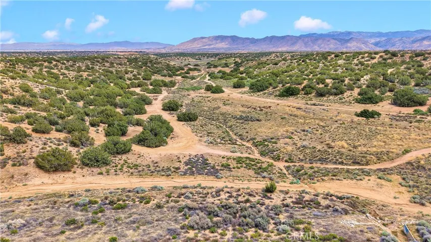 0 Near Las Flores, Hesperia, California 92345