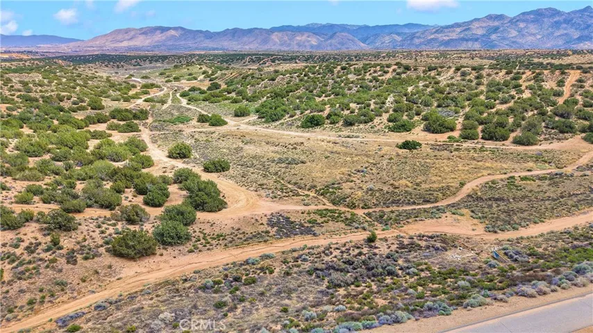 0 Near Las Flores, Hesperia, California 92345