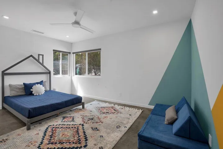 bedroom #1