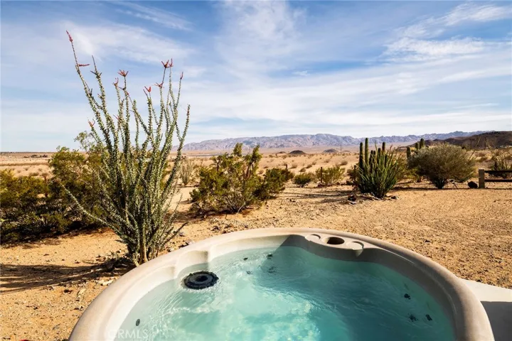3370 Moonglow Road, 29 Palms, California 92277