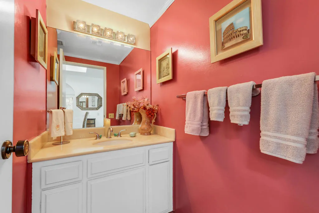 42980 Cerritos Drive, Bermuda Dunes, California 92203 home-pic-10