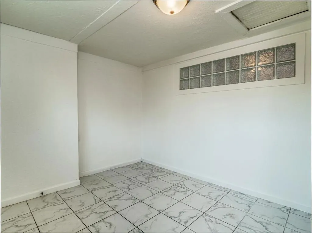 7630 Hanna Street, Gilroy, California 95020 home-pic-22