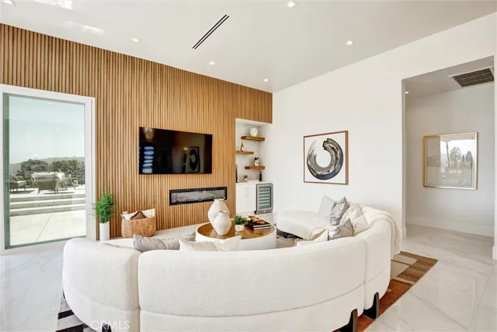23952 El Mirage Avenue, Laguna Niguel, California 92677