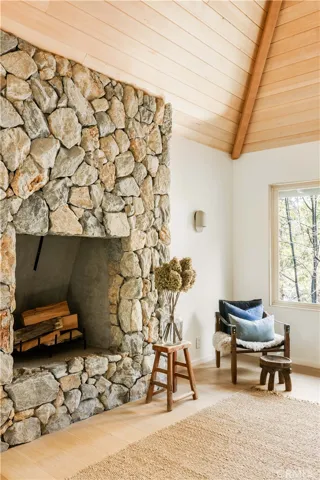 27467 Bay Shore Drive, Lake Arrowhead, California 92352