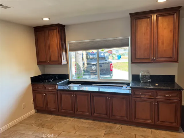 9757 Columbus Avenue, North Hills, California 91343