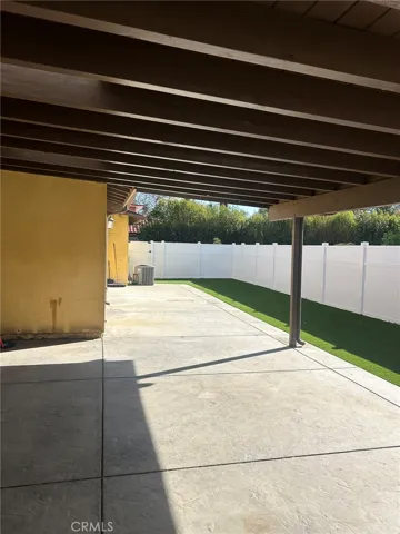 9757 Columbus Avenue, North Hills, California 91343
