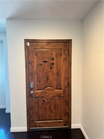 9757 Columbus Avenue, North Hills, California 91343