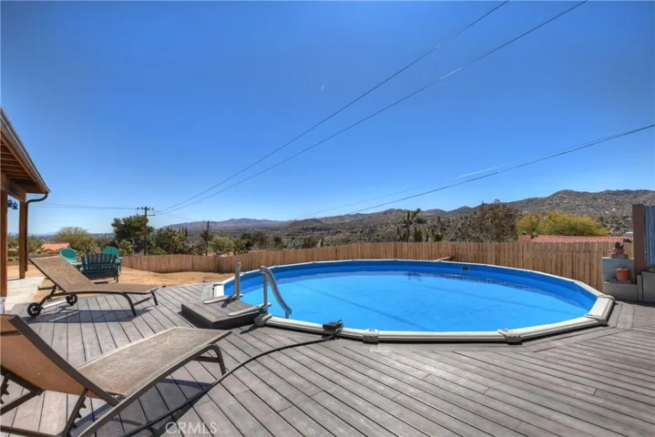 54425 Pinon Drive, Yucca Valley, California 92284