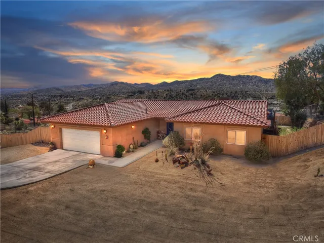54425 Pinon Drive, Yucca Valley, California 92284