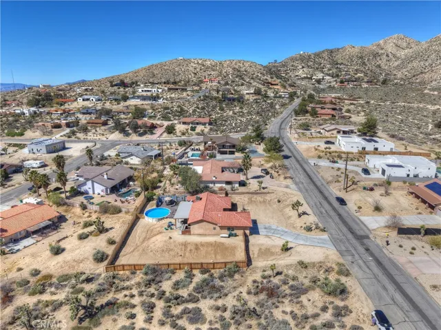 54425 Pinon Drive, Yucca Valley, California 92284