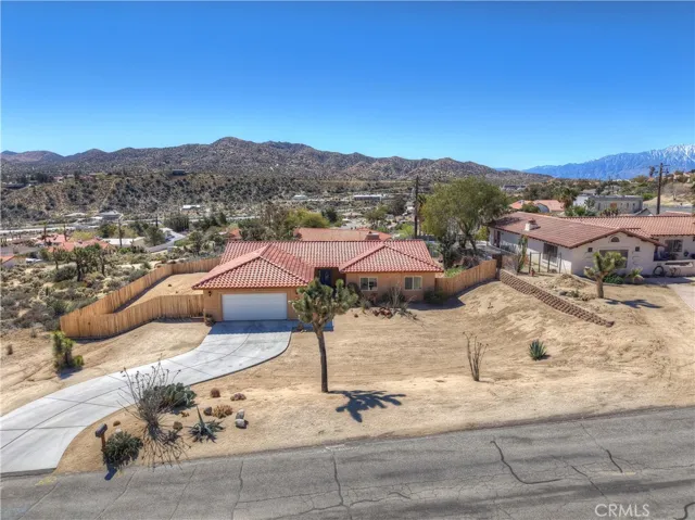 54425 Pinon Drive, Yucca Valley, California 92284