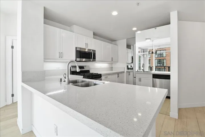 530 K St 912, San Diego, California 92101