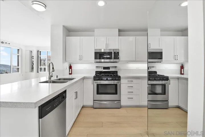 530 K St 912, San Diego, California 92101