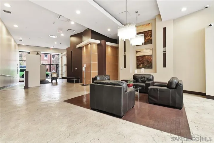 530 K St 912, San Diego, California 92101