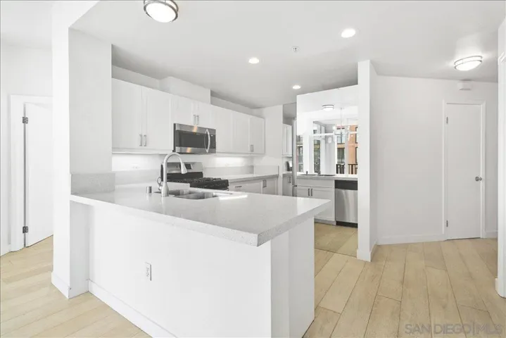 530 K St 912, San Diego, California 92101
