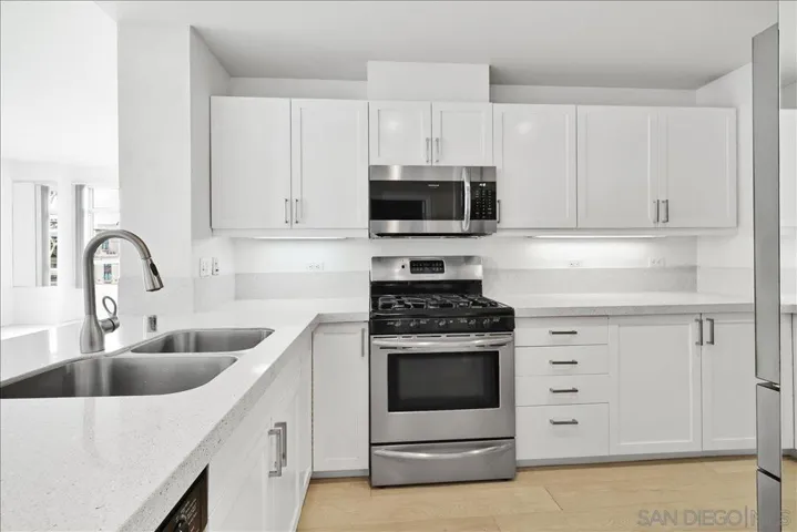 530 K St 912, San Diego, California 92101