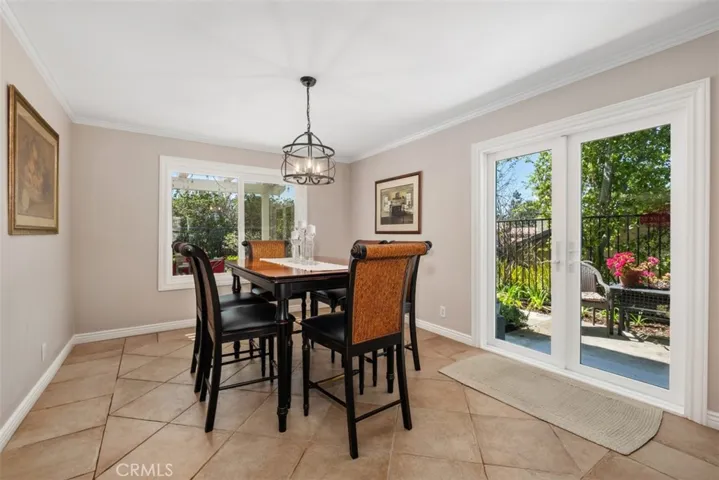 1039 S Road Runner Road, Anaheim Hills, California 92807