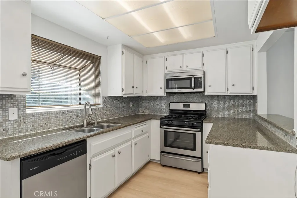 911 W Imperial 65, La Habra, California 90631 home-pic-16