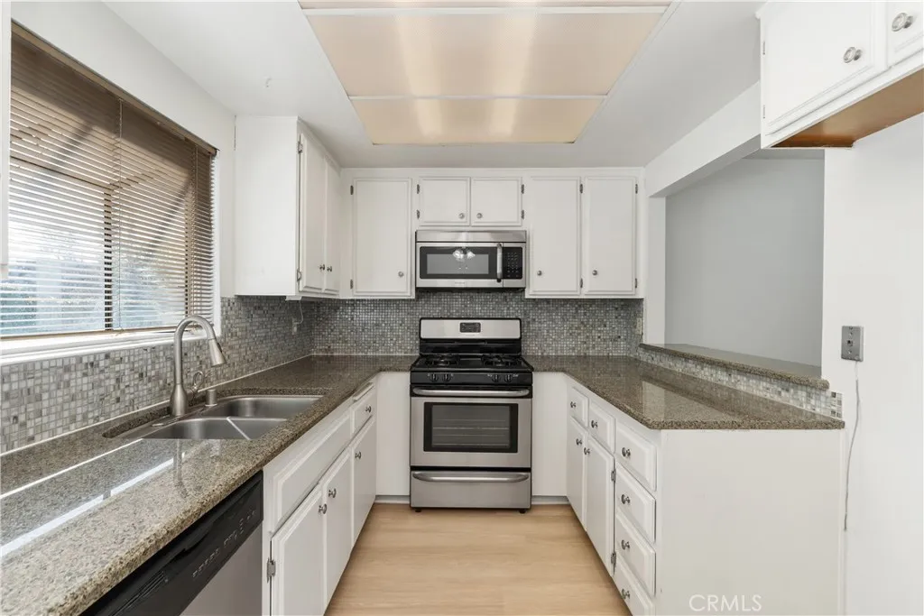 911 W Imperial 65, La Habra, California 90631 home-pic-17