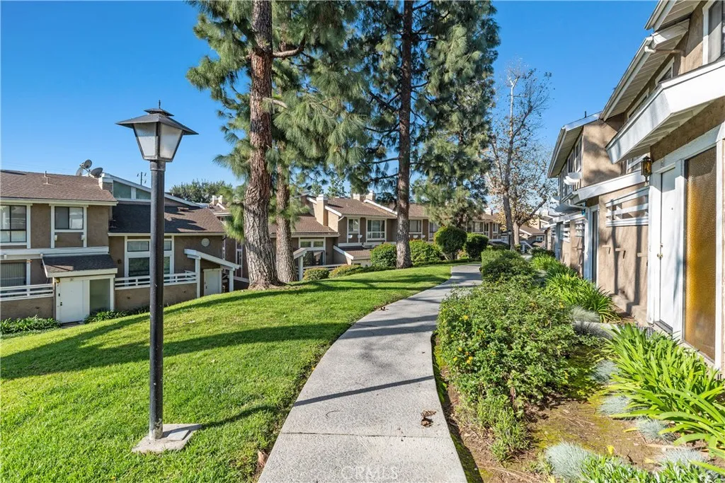 911 W Imperial 65, La Habra, California 90631 home-pic-34