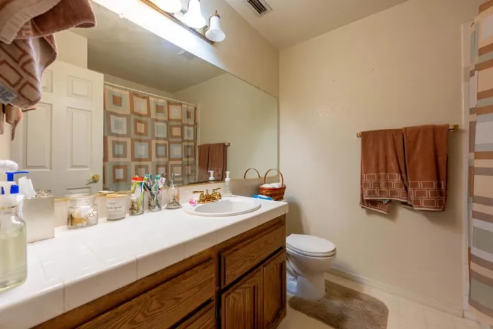 1233 Chablis Circle, Roseville, California 95747