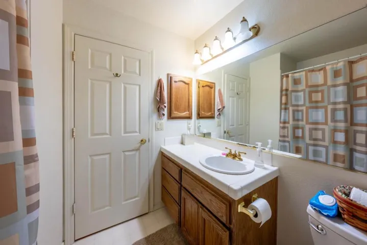 1233 Chablis Circle, Roseville, California 95747