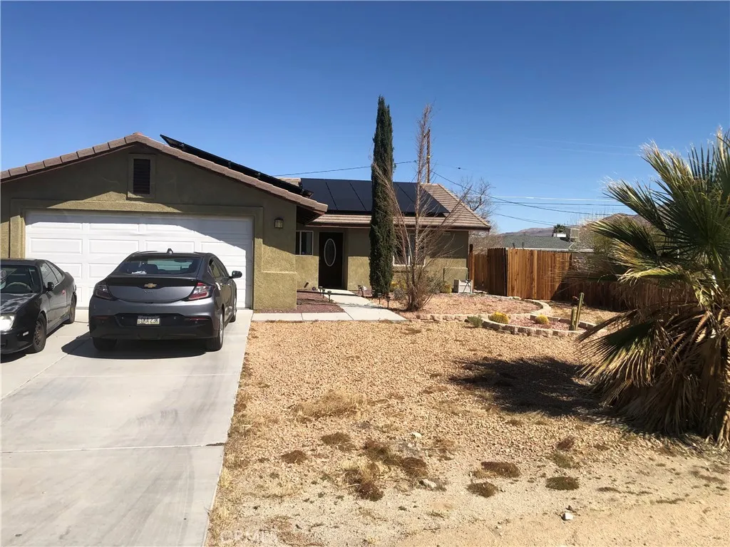6855 Manzanita Avenue, 29 Palms, California 92277 home-pic-1