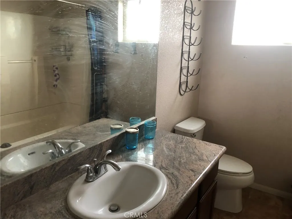 6855 Manzanita Avenue, 29 Palms, California 92277 home-pic-15