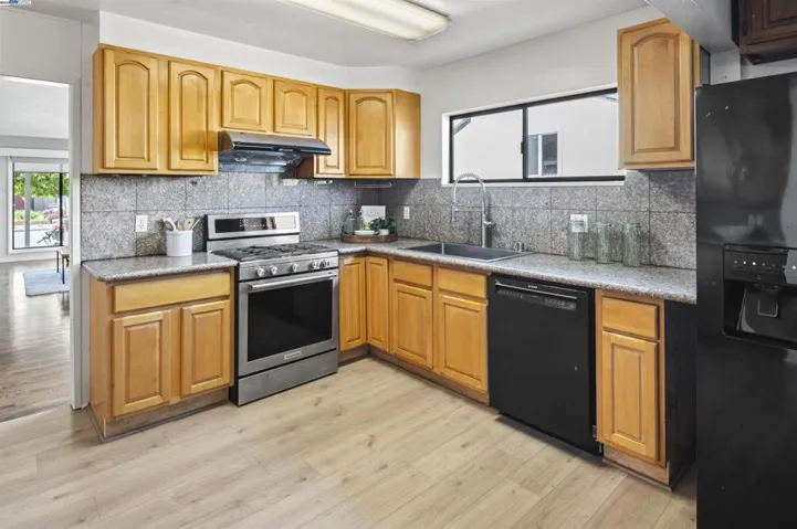 868 Serra Dr, San Leandro, California 94578