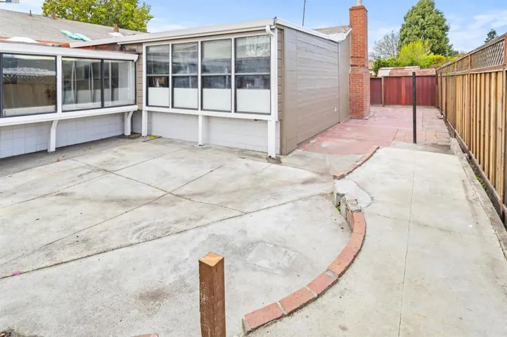 868 Serra Dr, San Leandro, California 94578