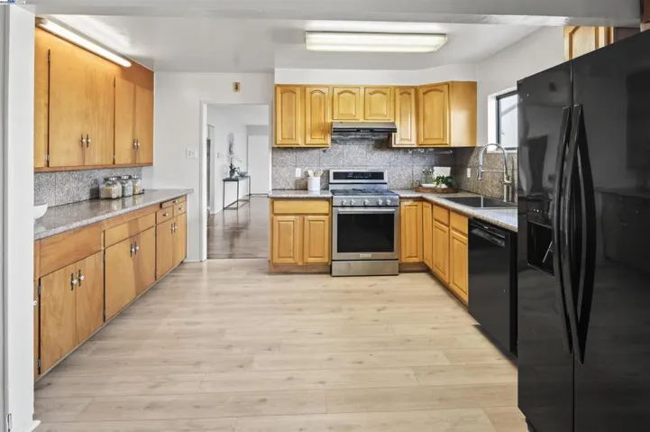 868 Serra Dr, San Leandro, California 94578