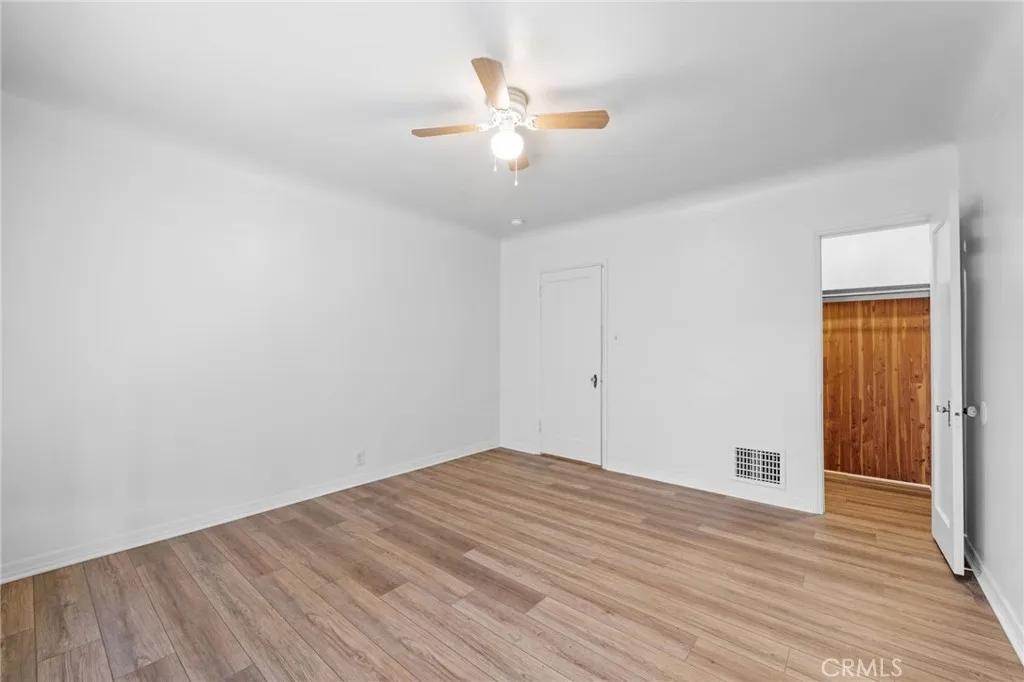 1257 W 60th Place, Los Angeles, California 90044 home-pic-19