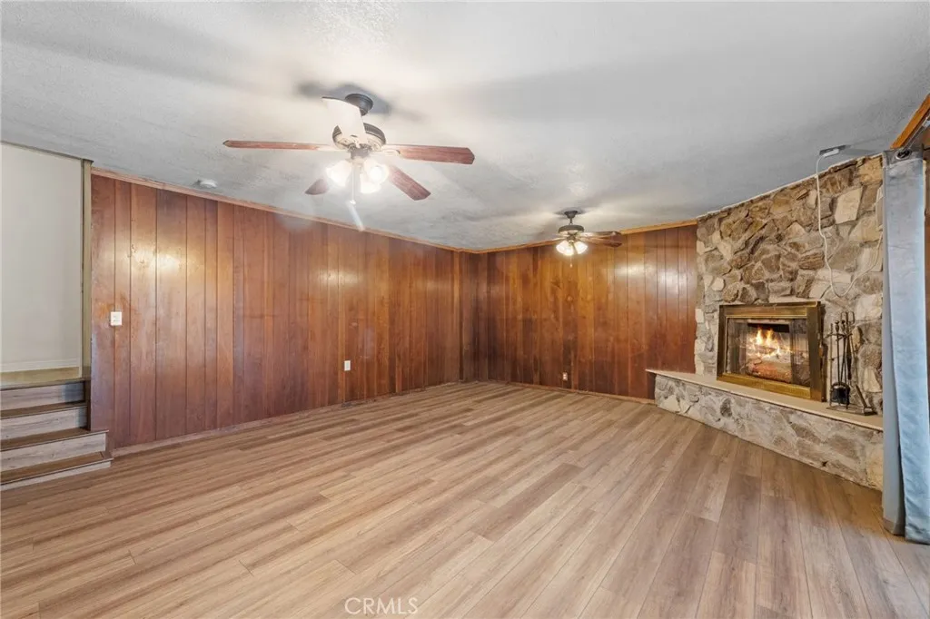 1257 W 60th Place, Los Angeles, California 90044 home-pic-28
